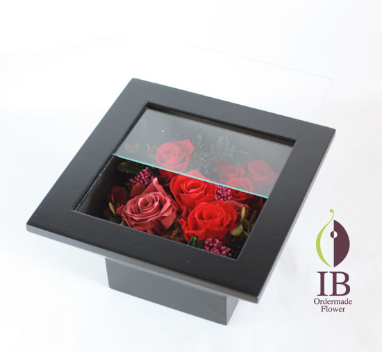 フレームのお花 プリザードチェリーレッド