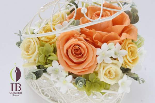 プリザードフラワー　オーダーメイド　ハート型アレンジ