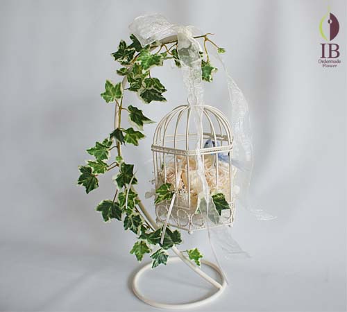 結婚式のプリザーブド リングピロー