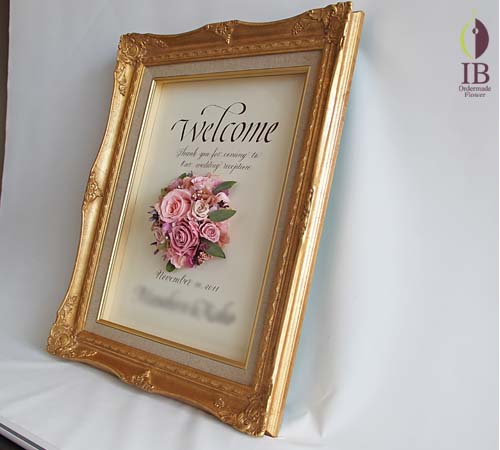 ピンクのプリザーブド プリザードフラワーバラ