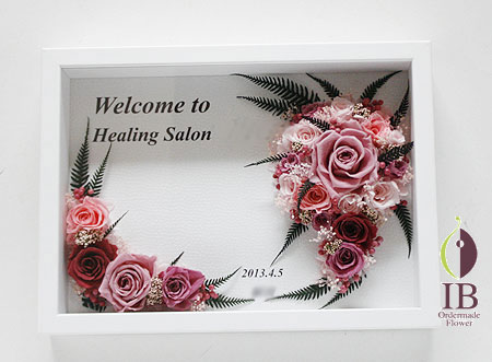 プリザーブドフラワ- ピンクのバラ フォトフレーム装飾