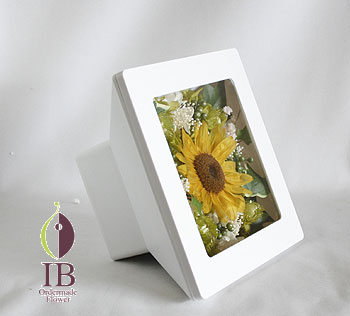 プリザーブド　ひまわりのウッドボックス装飾　オーダーメイド