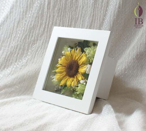 プリザーブド バースデー フレーム装飾 オーダーメイド