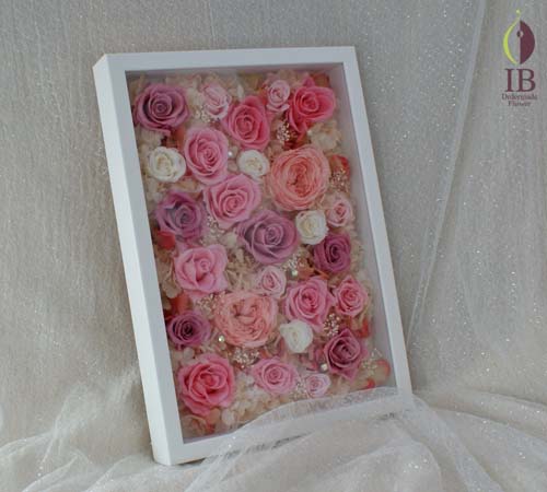 ピンクフレーム装飾 バラプリザーブド