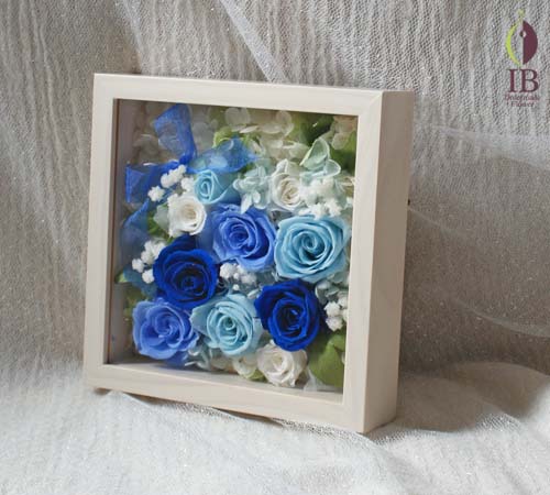 壁掛けアレンジ バラプリザーブド