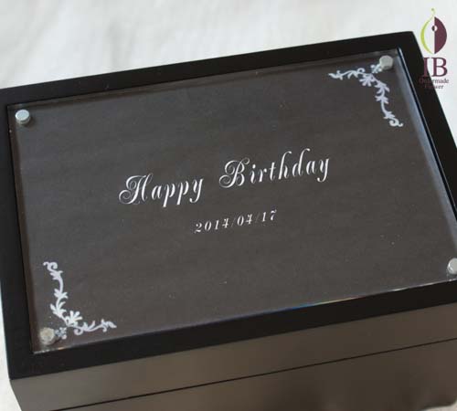 スタイリッシュなメッセージ プリザードフラワー