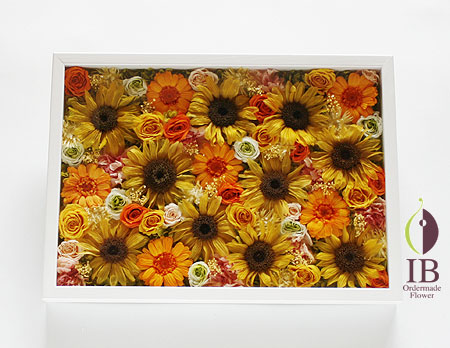 プリザ　豪華なひまわりのフレーム